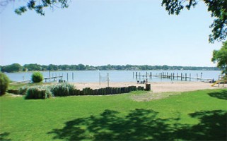 Rosewood Pointe Retreat House & Cottages