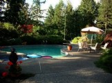 A relaxing B&B with a pool, hot-tub near nanaimo